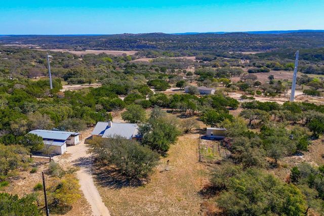 1129 Lonesome LOOP, Blanco, TX 78606