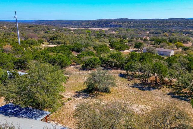 1129 Lonesome LOOP, Blanco, TX 78606
