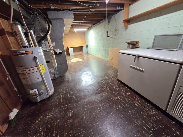 1465 Holton Road, Muskegon, MI 49445