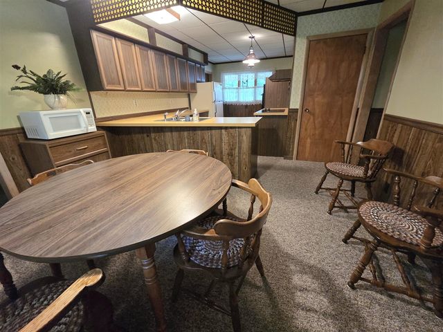 1465 Holton Road, Muskegon, MI 49445
