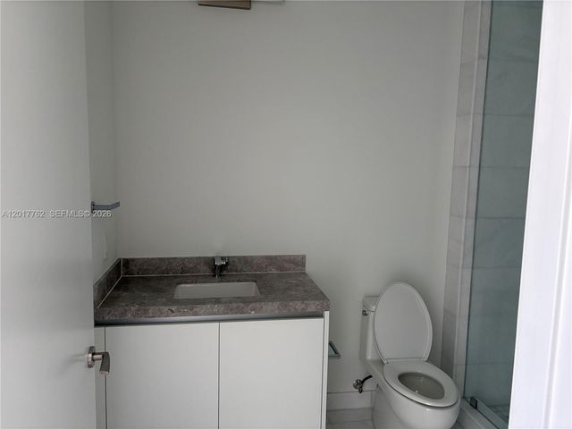 175 SE 25 602, Miami, FL 33129