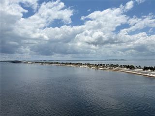 175 SE 25 602, Miami, FL 33129