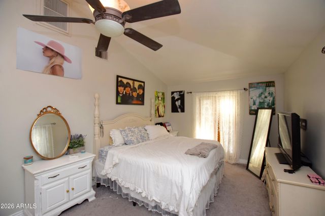 946 E DENTON Lane, Phoenix, AZ 85014