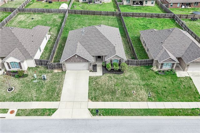 1120 Gardenia Street, Centerton, AR 72719