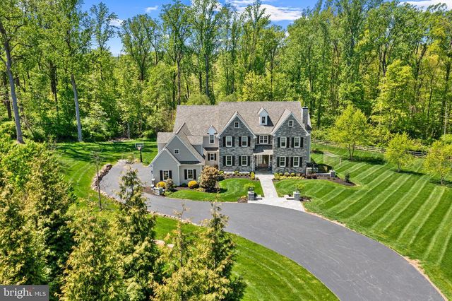 2207 WHITE HORSE RD, Berwyn, PA 19312