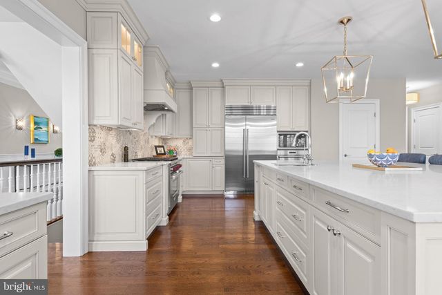 2207 WHITE HORSE RD, Berwyn, PA 19312