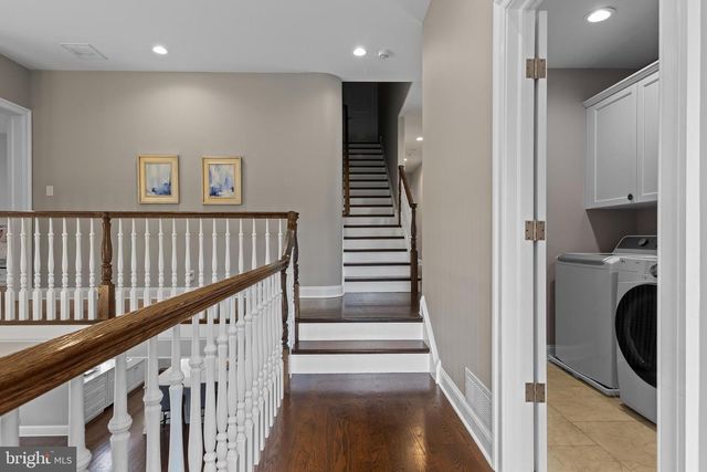 2207 WHITE HORSE RD, Berwyn, PA 19312