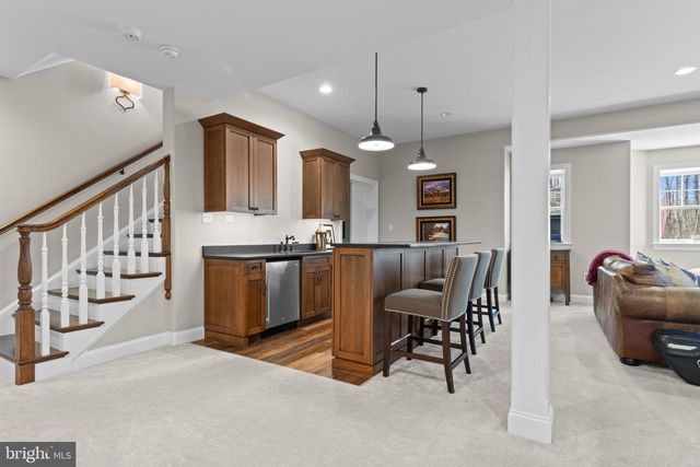 2207 WHITE HORSE RD, Berwyn, PA 19312