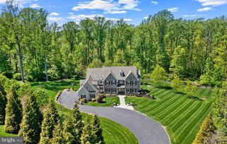 2207 WHITE HORSE RD, Berwyn, PA 19312