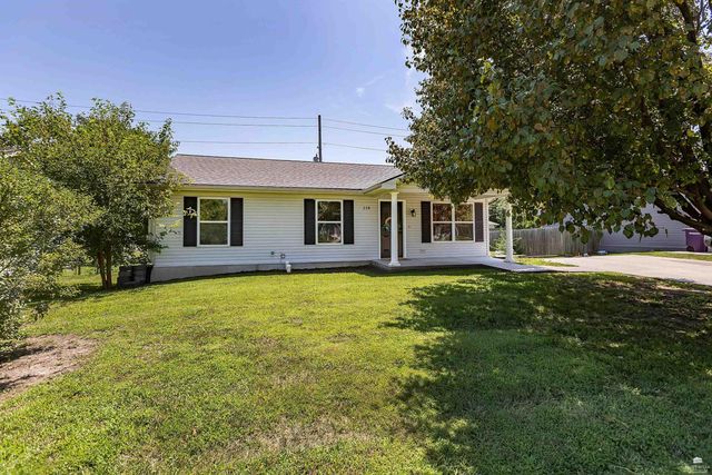 220 Brookmont Drive, Manhattan, KS 66502
