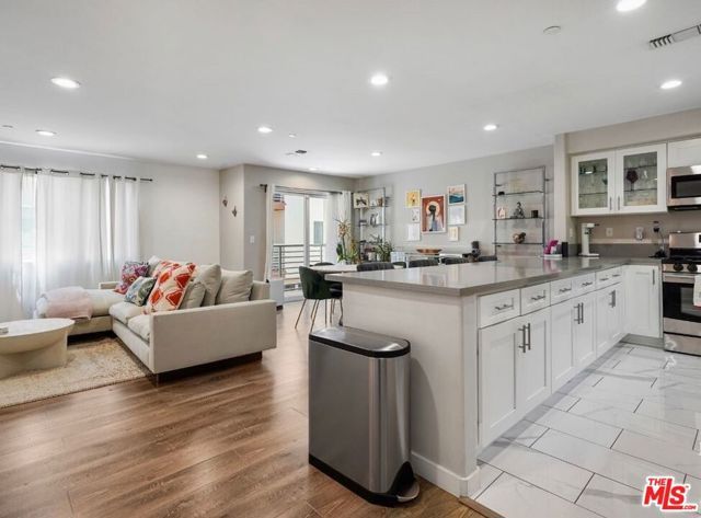 14321 Irma Way, Los Angeles, CA 91405