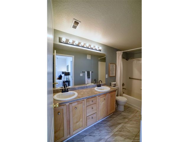 10336 W 55th Pl V-202, Arvada, CO 80002
