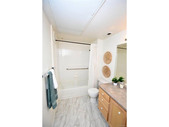 10336 W 55th Pl V-202, Arvada, CO 80002