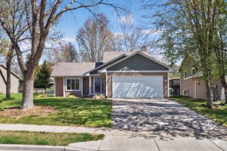 9510 Parkside Trail, Champlin, MN 55316