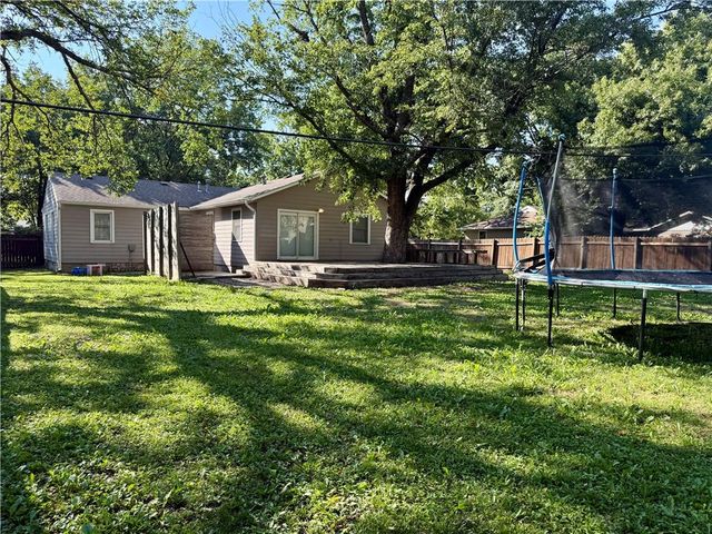 711 Conger Avenue, Burlington, KS 66839