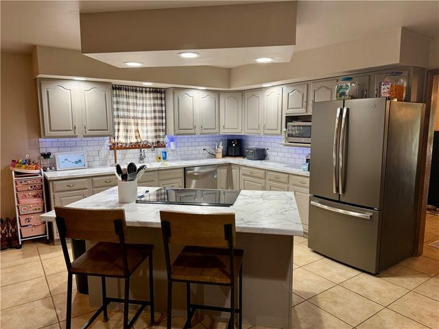 711 Conger Avenue, Burlington, KS 66839