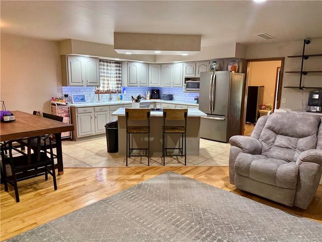711 Conger Avenue, Burlington, KS 66839