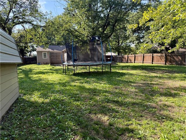 711 Conger Avenue, Burlington, KS 66839