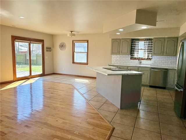711 Conger Avenue, Burlington, KS 66839