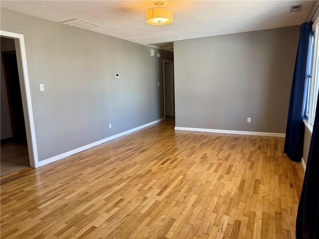 711 Conger Avenue, Burlington, KS 66839