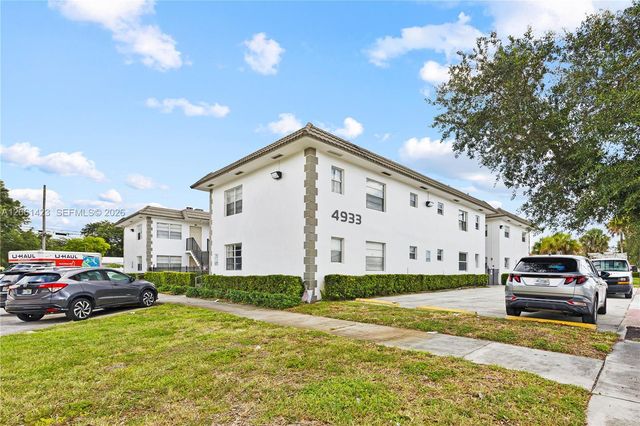 4933 Hollywood Boulevard 201, Hollywood, FL 33021