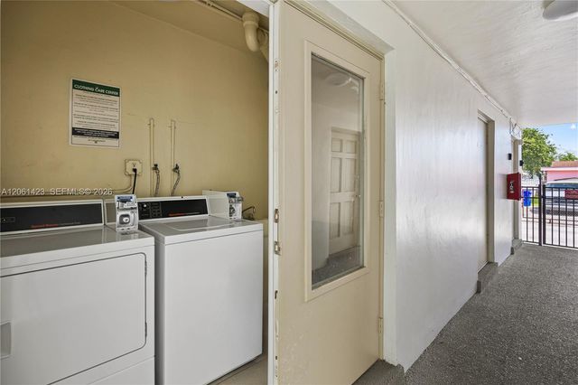 4933 Hollywood Boulevard 201, Hollywood, FL 33021