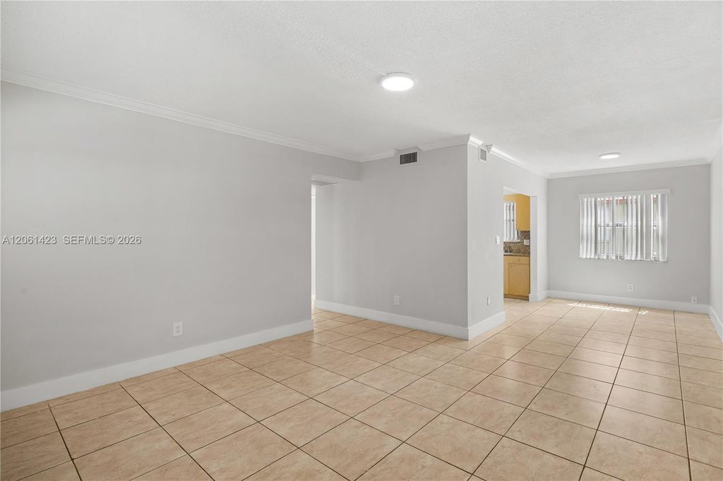 4933 Hollywood Boulevard 201, Hollywood, FL 33021