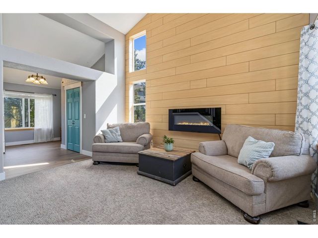 4220 Promontory Ct, Loveland, CO 80537