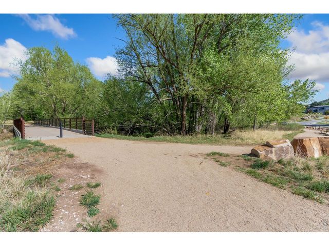 4220 Promontory Ct, Loveland, CO 80537