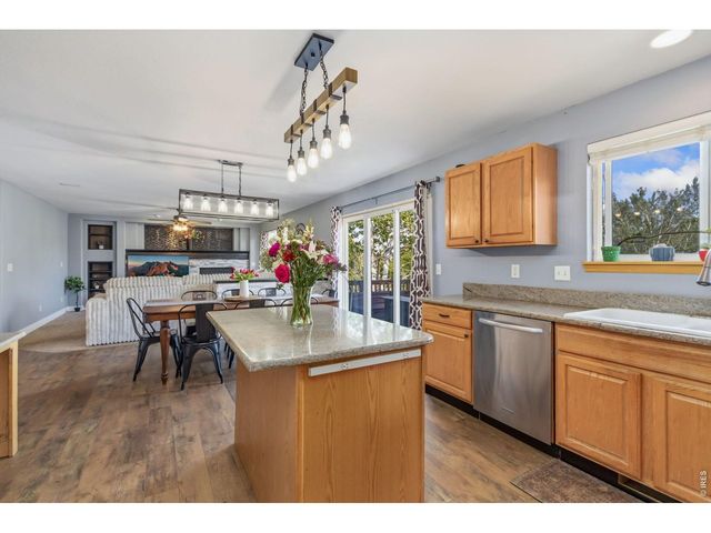4220 Promontory Ct, Loveland, CO 80537