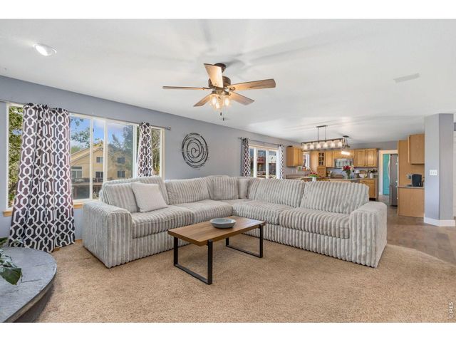 4220 Promontory Ct, Loveland, CO 80537