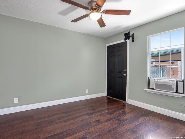 1718 Commercial, San Antonio, TX 78221