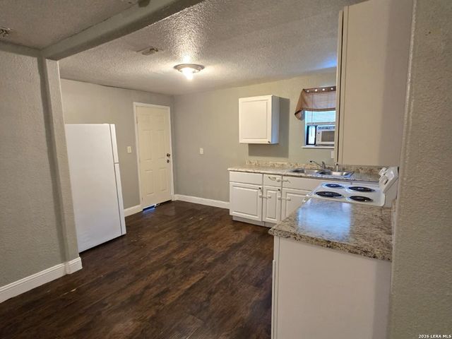 1718 Commercial, San Antonio, TX 78221