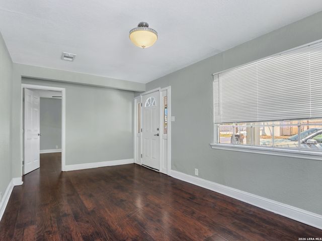 1718 Commercial, San Antonio, TX 78221