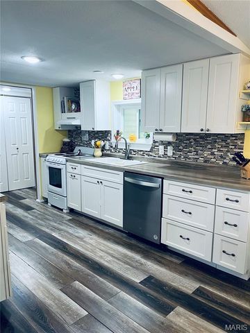 6310 Snowbird Drive, French Village, MO 63036