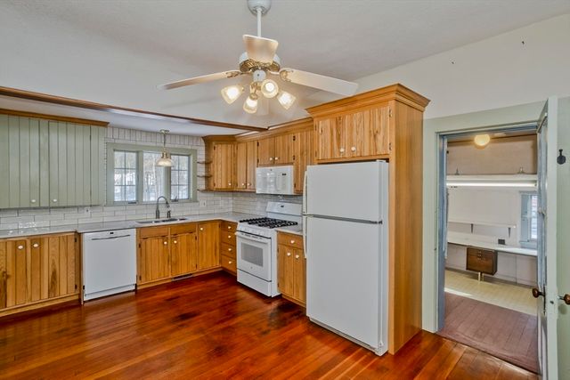 172 Main St, Wilbraham, MA 01095