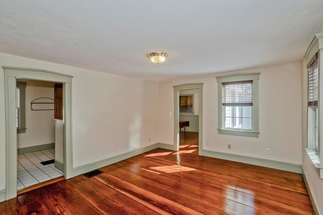 172 Main St, Wilbraham, MA 01095