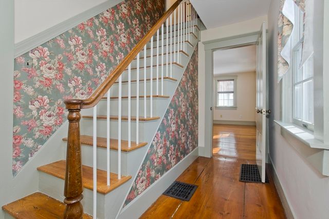 172 Main St, Wilbraham, MA 01095