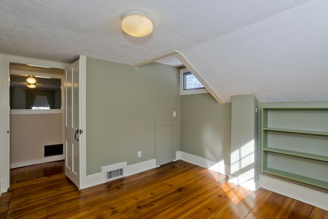 172 Main St, Wilbraham, MA 01095