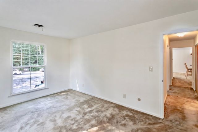 324 Russell Road 204, Westfield, MA 01085