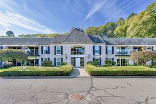 324 Russell Road 204, Westfield, MA 01085