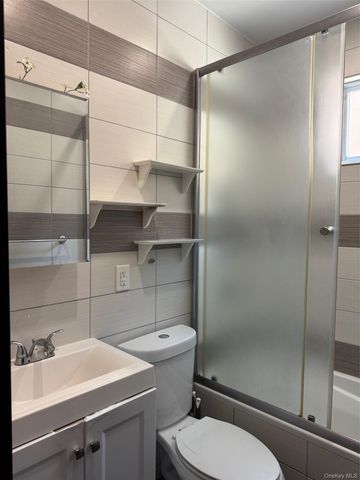 7305 Metropolitan Avenue, Middle Village, NY 11379
