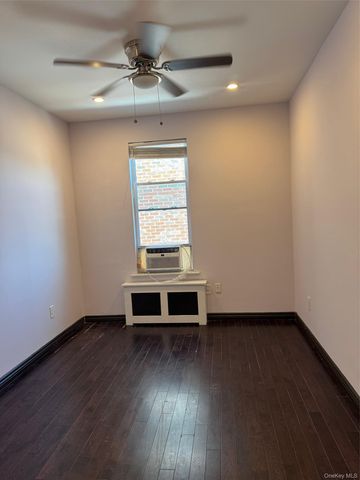 7305 Metropolitan Avenue, Middle Village, NY 11379