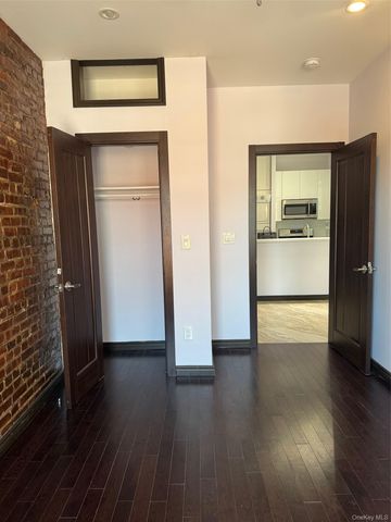 7305 Metropolitan Avenue, Middle Village, NY 11379