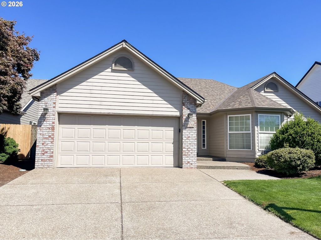 1325 INDEPENDENCE Ave, Woodburn, OR 97071
