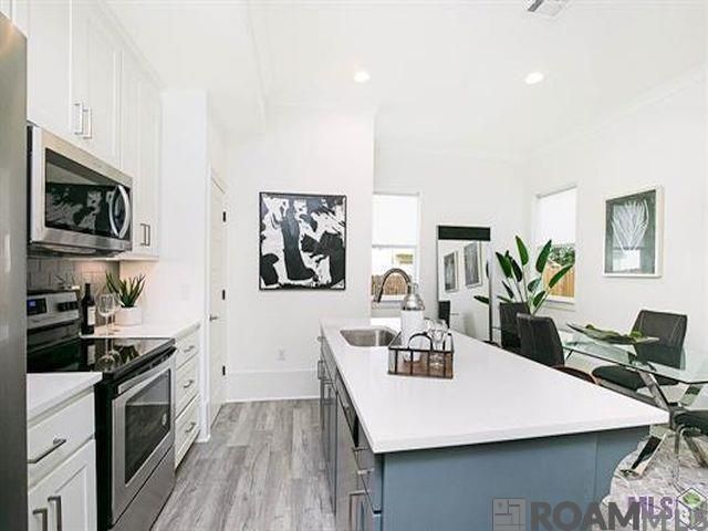 2001 Red Stick Dr, Baton Rouge, LA 70815