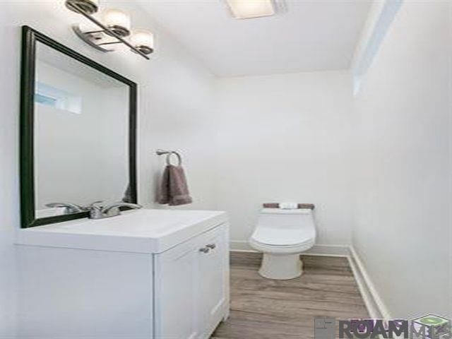 2001 Red Stick Dr, Baton Rouge, LA 70815