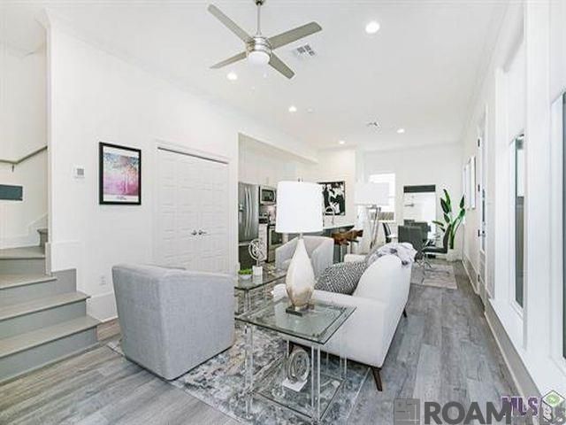 2001 Red Stick Dr, Baton Rouge, LA 70815