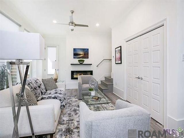 2001 Red Stick Dr, Baton Rouge, LA 70815