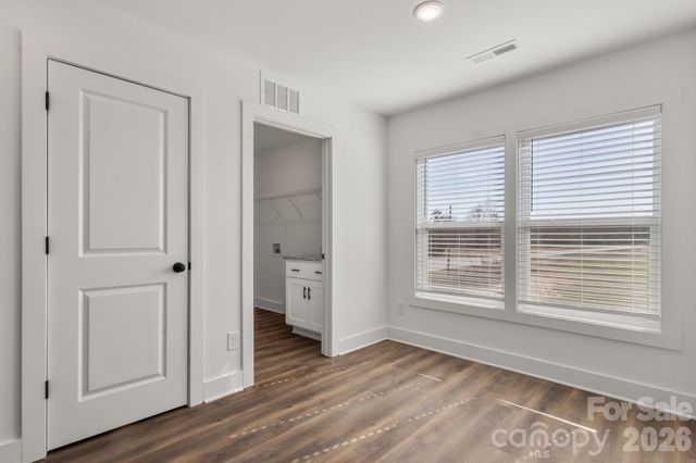 105 Indian Wells Court, Harmony, NC 28634